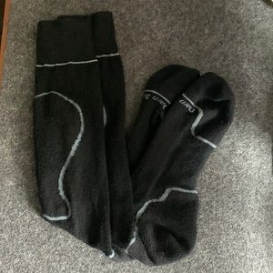 Men’s Darn Tough Knee High Ski Socks in Black